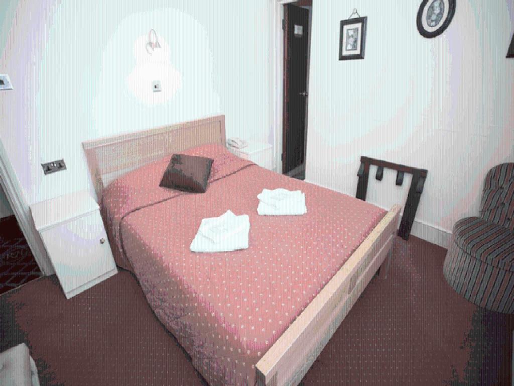 Oyo Ridgeway Hotel Chingford Pokoj fotografie